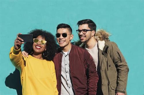8 nuove piattaforme di social media che i marketer dovrebbero tenere d'occhio nel 2023